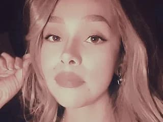WebCAM of OnlyAnya