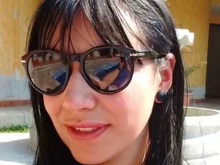 WebCAM of roxanneblair